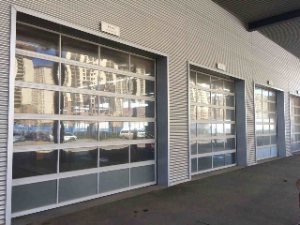 Mercedes奔驰•昆明4S店提升门
